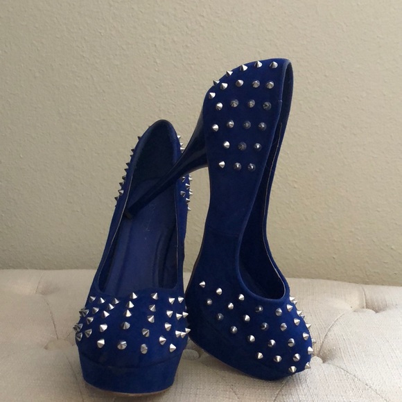 Shoe Dazzle Shoes - Blue spike shoe